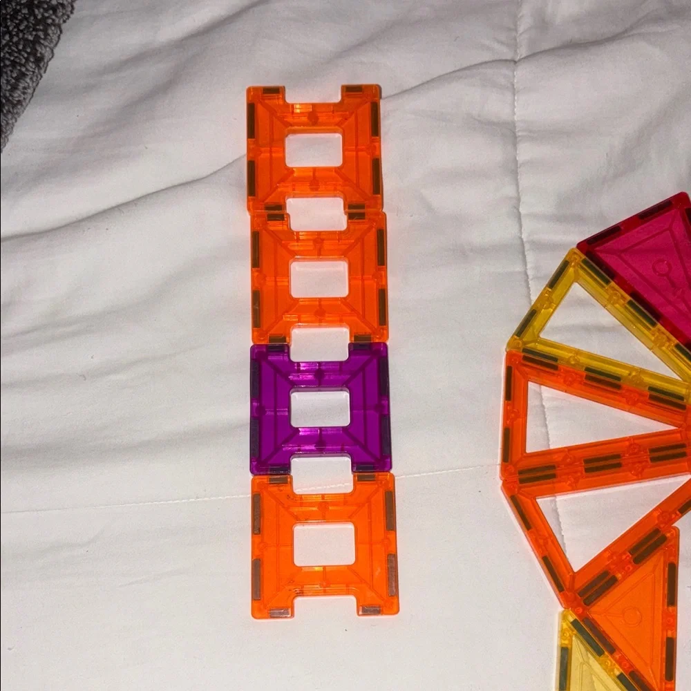 Translucent Magnetic Rainbow Building Blocks Set (37 pieces)